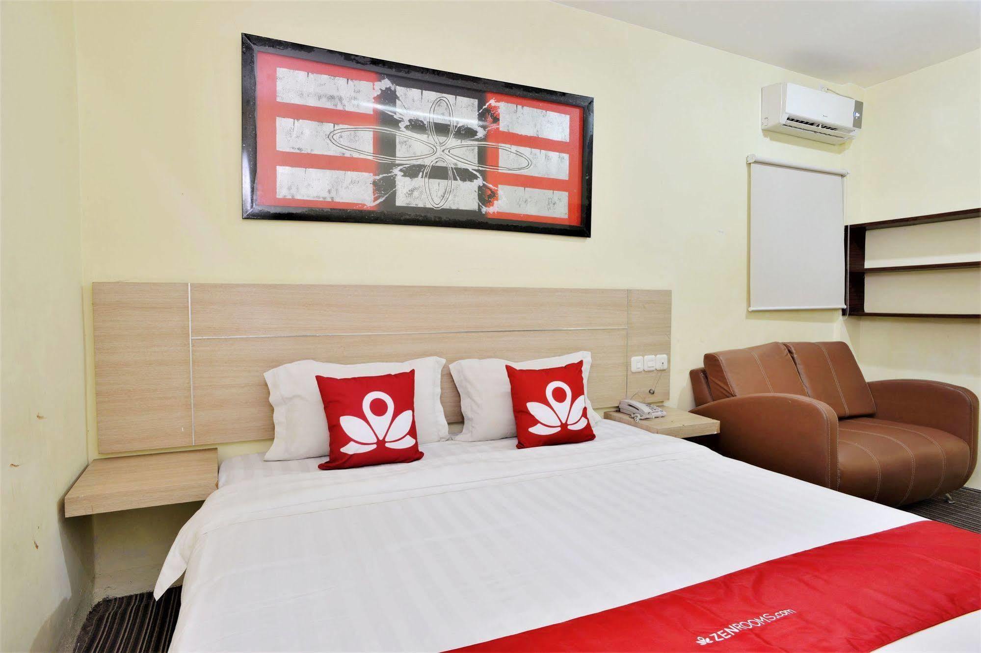 Zen Rooms Rujia Pecenongan Jacarta Exterior foto